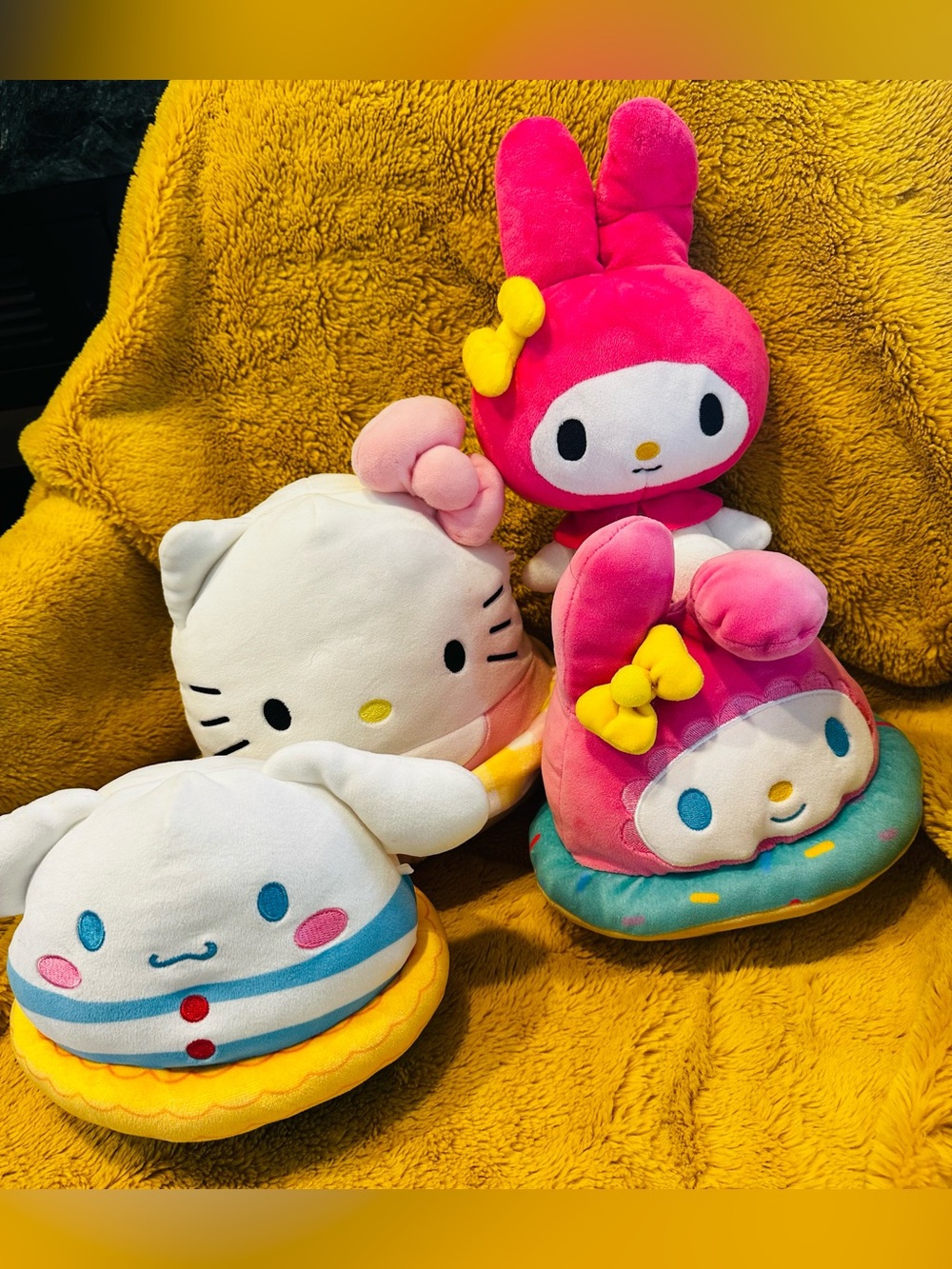 Sanrio Pink My Melody & Hello Kitty Plush Set - Kids Accessories